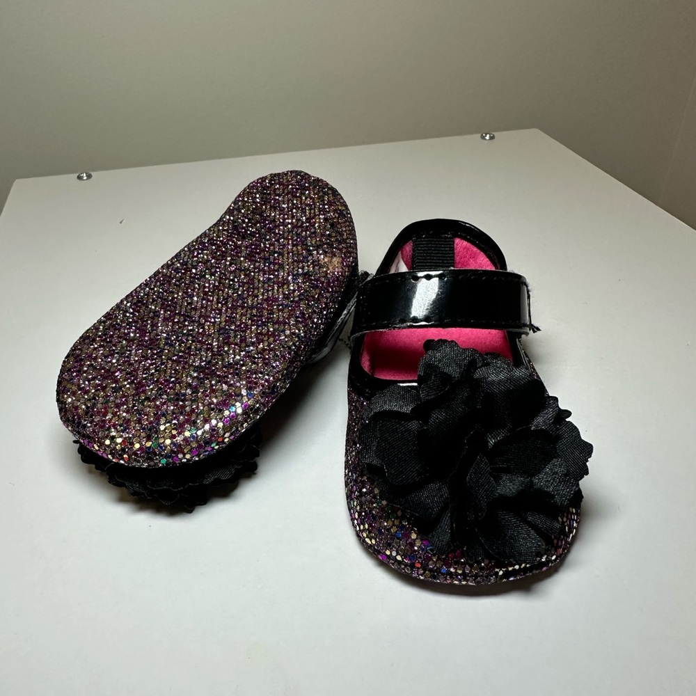 Pink sparkly Mary Jane’s with floral detail size 3 6-9 months